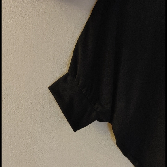 🆕 New York & Company Lightweight Black 🖤 Shirt - Picture 3 of 5